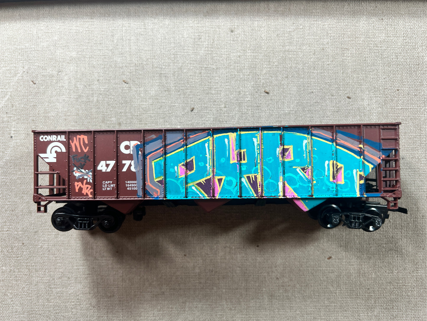 NEW! Brown Conrail Hopper